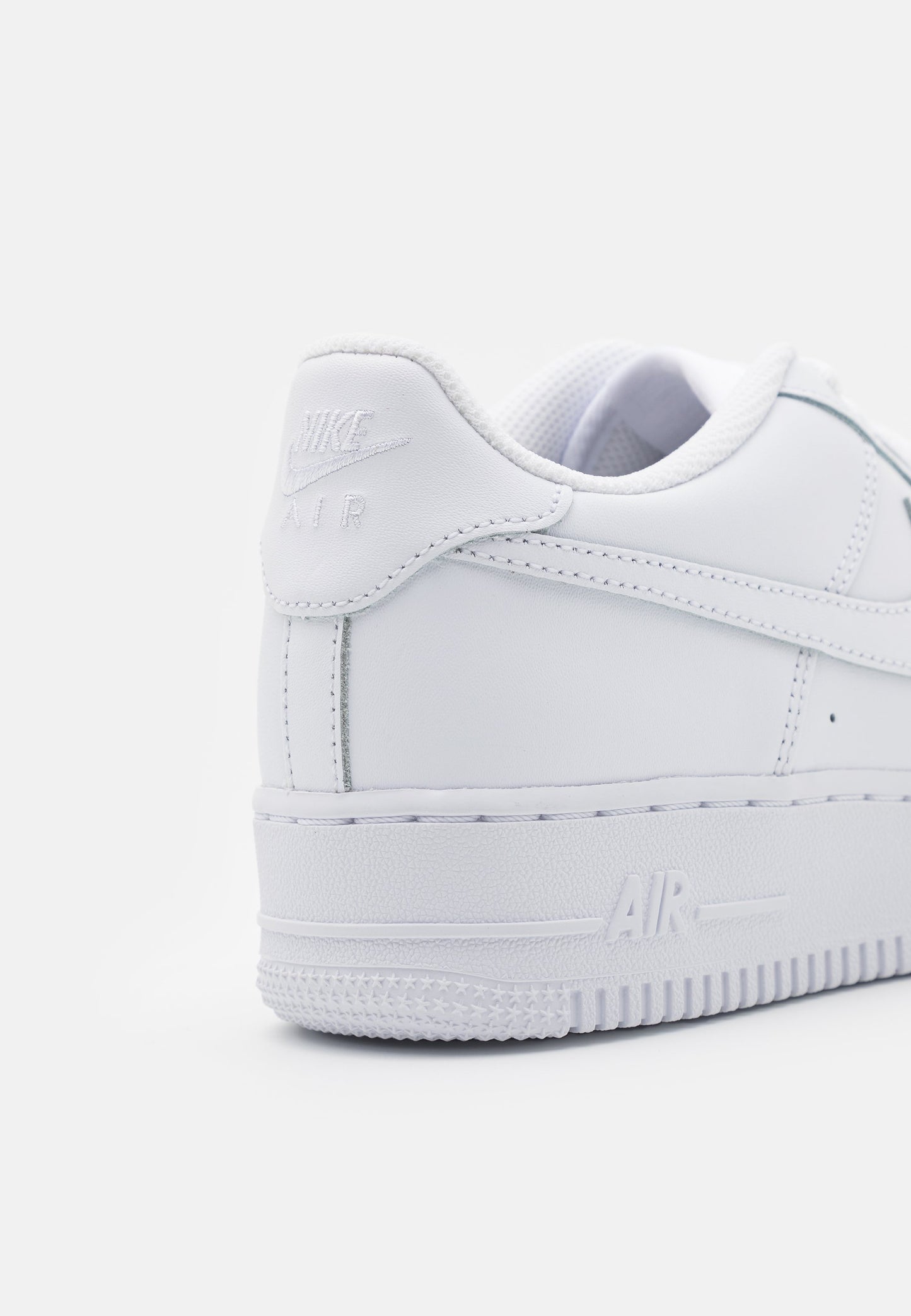 NIKE Air Force 1 White