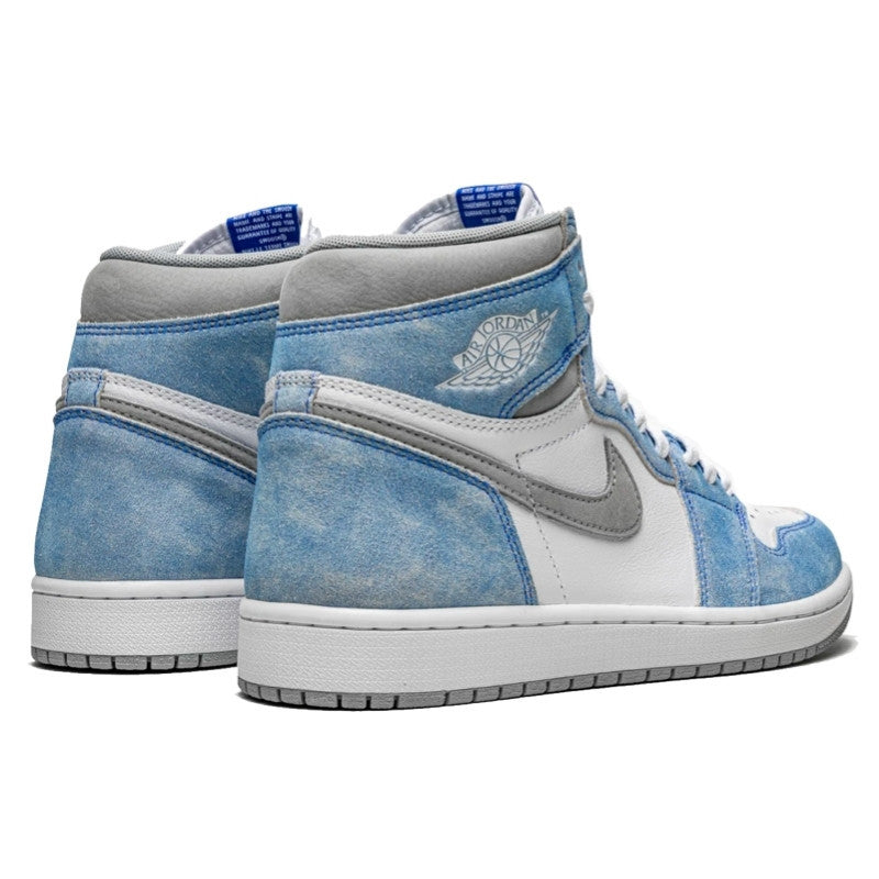 Air Jordan 1 Retro High OG Hyper Royal