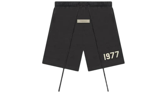ESSENTIALS Short 1977