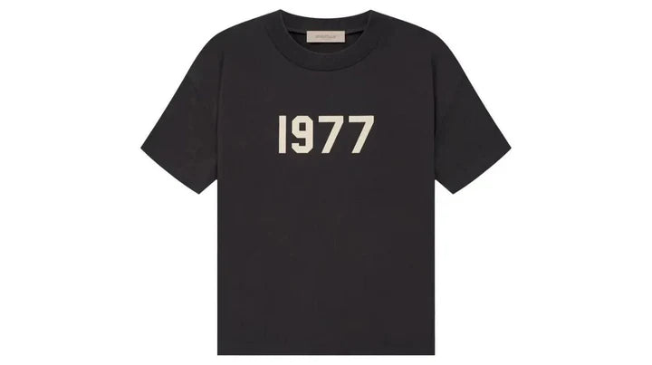 ESSENTIALS T-Shirt 1977