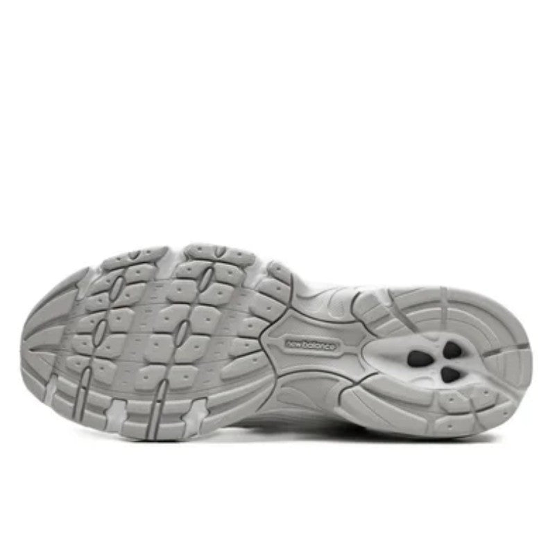 New Balance 530 Silver Metallic Polka Dots