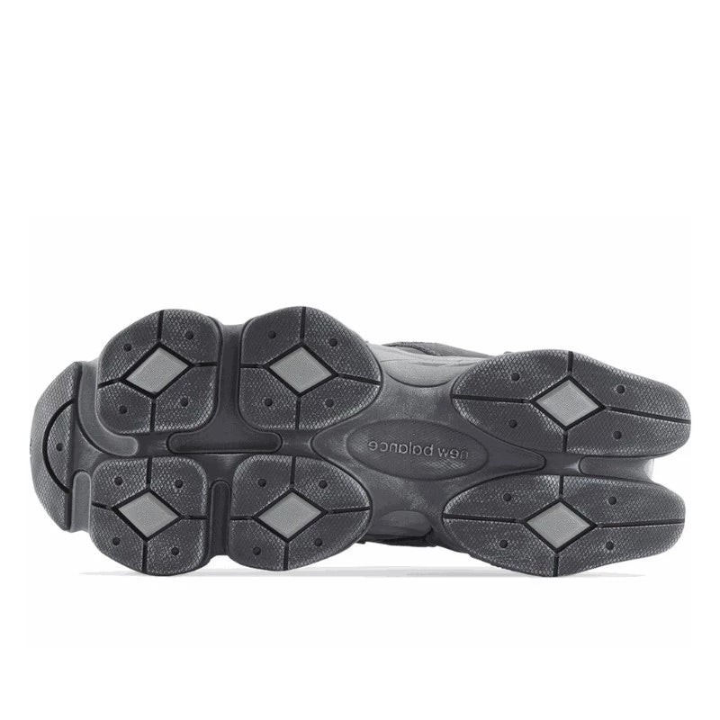 New Balance 9060 Magnet