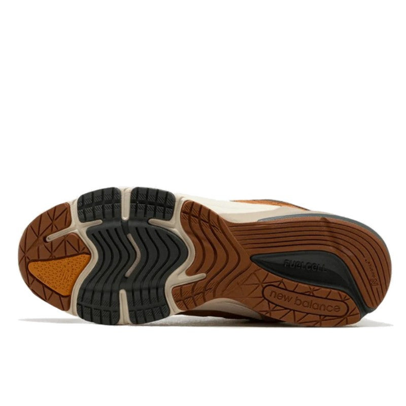New Balance 990 V6 Carhartt WIP Sculpture Center