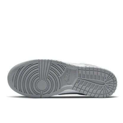 NIKE dunk low Two tone