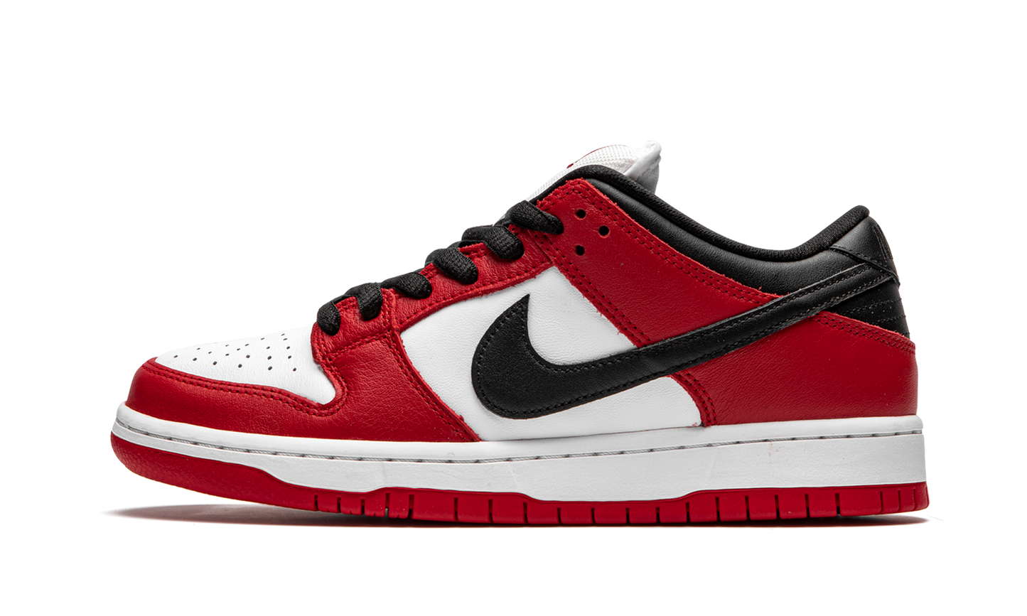 NIKE SB Dunk Low Chicago