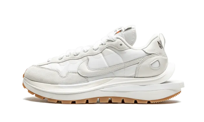 NIKE X SACAI Vaporwaffle Sail Gum